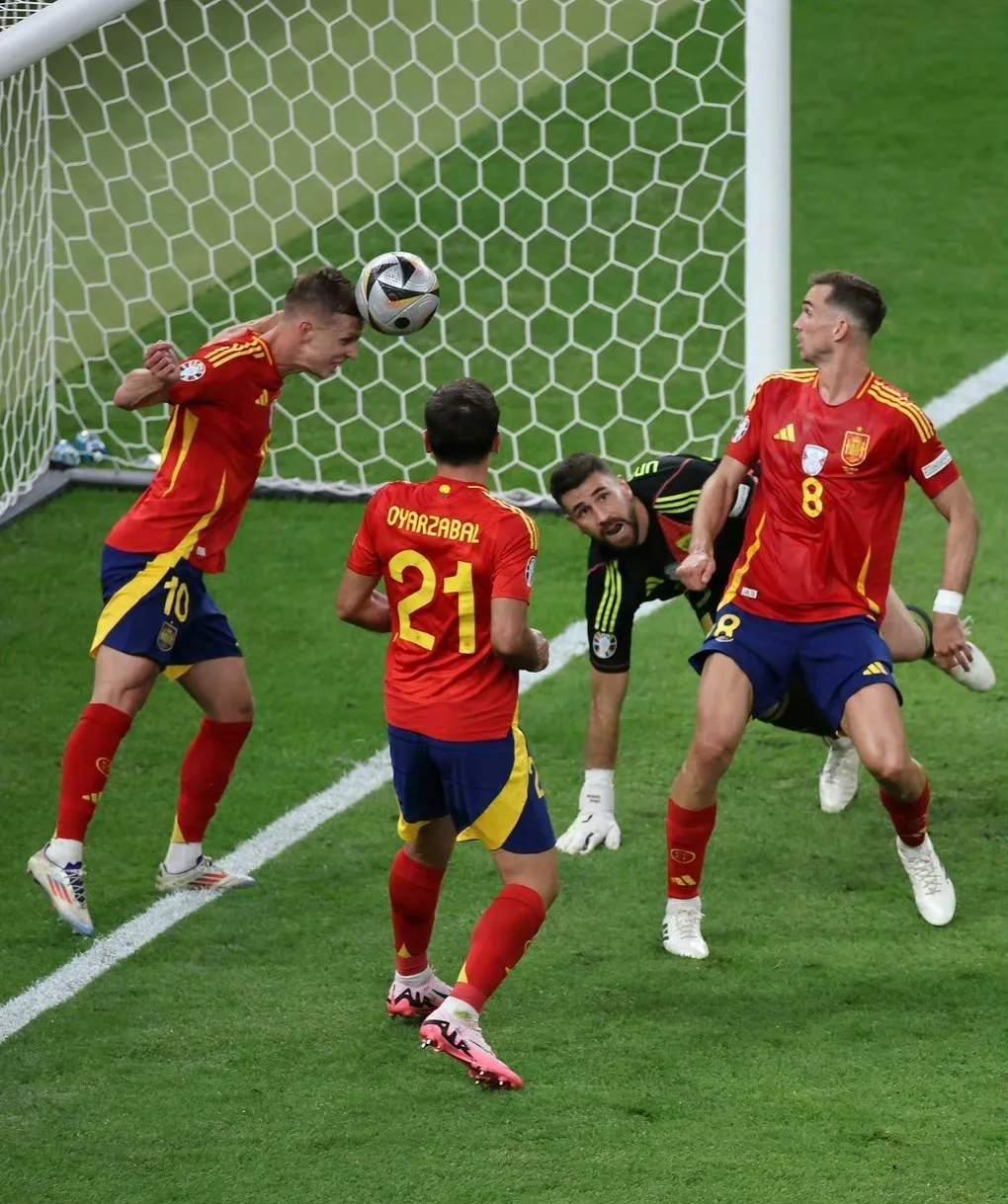 强队擦肩而过，欧洲足球大战一触即发