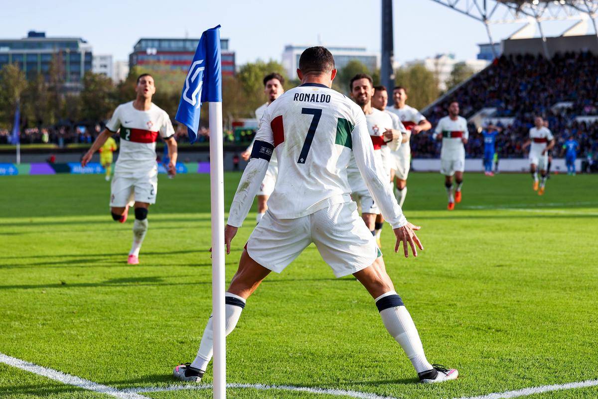 欧国联赛季冠军悬念重重，球队争夺激烈