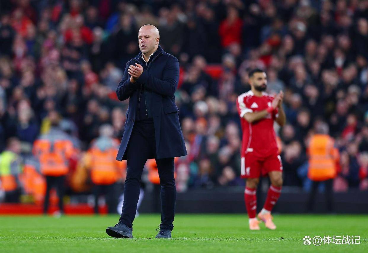 PG电子-关于阿贾克斯双线奏凯，欧冠积分榜上升的信息