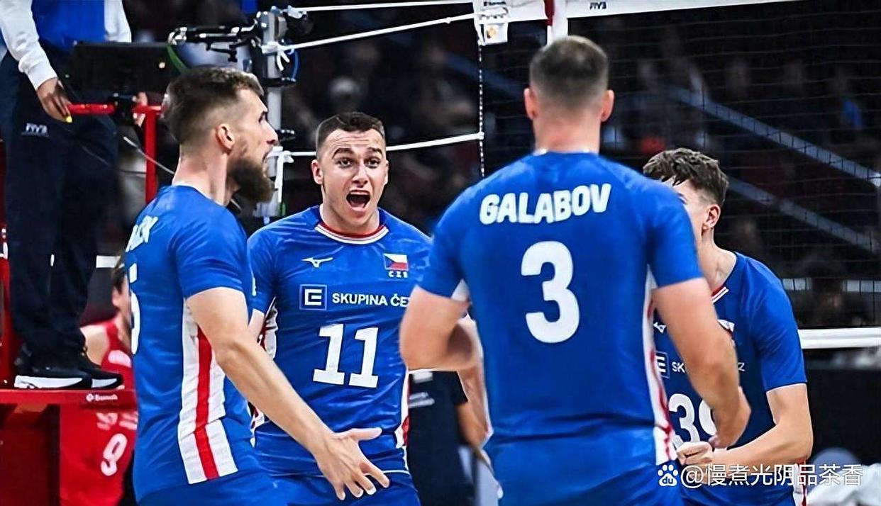 包含捷克国脚实现逆袭,惊奇晋级八强的词条 包含捷克国脚实现逆袭,惊奇晋级八强的词条